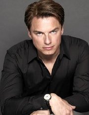 John Barrowman 