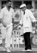 Dickie Bird with Australian bowler Merv Hughes