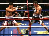 Joe Calzaghe fights Peter Manfredo in 2007