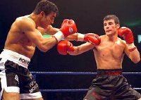 Joe Calzaghe fights Robin Reid in 1999