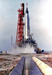 Scott Carpenter's 'Mercury 7' lifts off from Pad 14 at Cape Canaveral