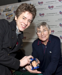 Ciaran Brown with Willie Carson and a Royal  Doulton character jug