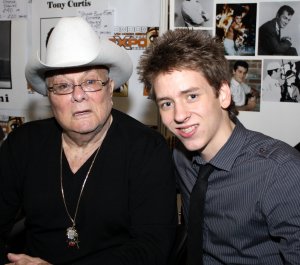 Ciaran Brown with Tony Curtis at London Expo in May 2009