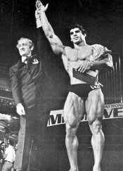 Lou Ferrigno wins Mr Universe in 1973