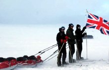Ben Fogle, James Cracknell & Ed Coats at the start of the 'Amundsen Omega 3' race