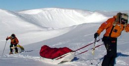 Two of the British team during the 'Amundsen Omega 3' race