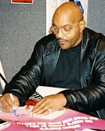 Ken Foree signing 'Dawn of the Dead' poster