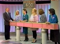 Bruce Forsyth and contestants in 'Hot Streak' in 1985