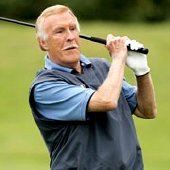 Bruce Forsyth loves his golf!