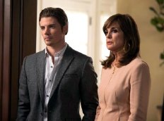 Josh Henderson as John Ross Ewing & Linda Gray as Sue Ellen in 'Dallas' (2012)