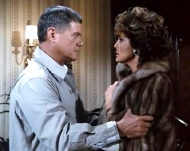 Linda Gray as Sue Ellen Ewing & Larry Hagman as JR Ewing in 'Dallas'