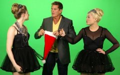 David Hasselhoff with his daughters Taylor and Hayley