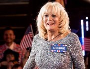 Sherrie Hewson entering the house in 'Celebrity Big Brother' (2015)