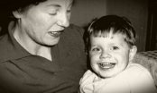 Eddie Izzard aged about two with his mother