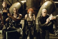 Leonor Varela, Danny John-Jules, Marit Velle Kile and Ron Perlman in Blade II