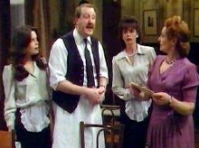 Francesca Gonshaw, Gorden Kaye, Vicki Michelle & Carmen Silvera in 'Allo! 'Allo!