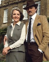 Penelope Keith & Peter Bowles in 'To The Manor Born'