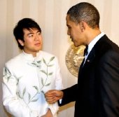 Lang Lang meeting President Barack Obama at the Nobel Peace Prize award ceremony in Oslo in 2009