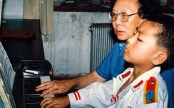 Lang Lang having a piano lesson from Professor Zhu Ya-Fen