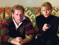 Simon MacCorkindale & Linda Hamilton in 'The Way to Dusty Death' (1996)