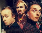 Adrian Edmondson, Nigel Planer & Rik Mayall in 'Filthy Rich & Cat Flap'