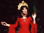Vicki Michelle in 'Aladdin'