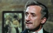 Ron Moody as Voribyaninov in 'The Twelve Chairs'