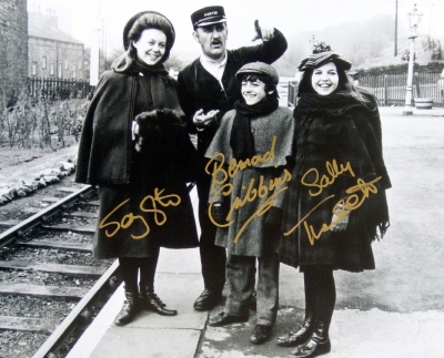 Photo from 'The Railway Children' signed by Bernard Cribbins, Jenny Agutter & Sally Thomsett