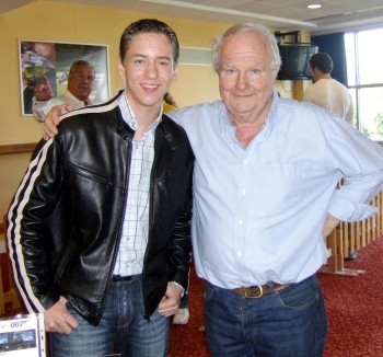 Shane Rimmer with Ciaran Brown at Starcon in 2006