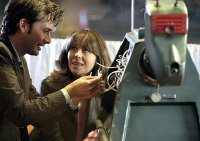 David Tennant & Elisabeth Sladen in 'School Reunion'