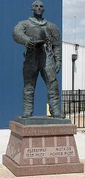 Statue of Tom Stafford outside the Thomas P. Stafford Air & Space Museum in Weatherford, Oklahoma