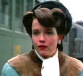 Lea Thompson as Sybil in 'The Wizard of Loneliness' (1988)