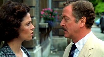 Sigourney Weaver & Michael Caine in 'Half Moon Street' (1986)