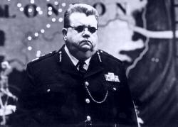 Ian McNeice as the blind Metropolitan Police Inspector in 'The Nine Lives of Tomas Katz'