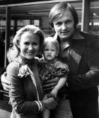 Juliet Mills with her second husband Michael Miklenda and their daughter Melissa
