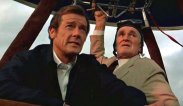Roger Moore and Desmond Llewellyn in 'Octopussy'